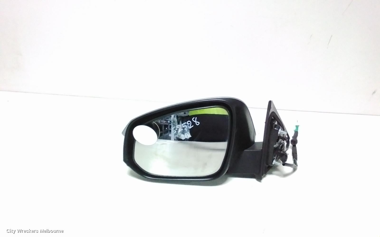 TOYOTA KLUGER LEFT DOOR MIRROR, GSU50/GSU55, GX/GXL, NON HEATED, NON MEMORY FUNCTION & NON BLIND SPOT, 12/2013 - 10/2016 - Image 1