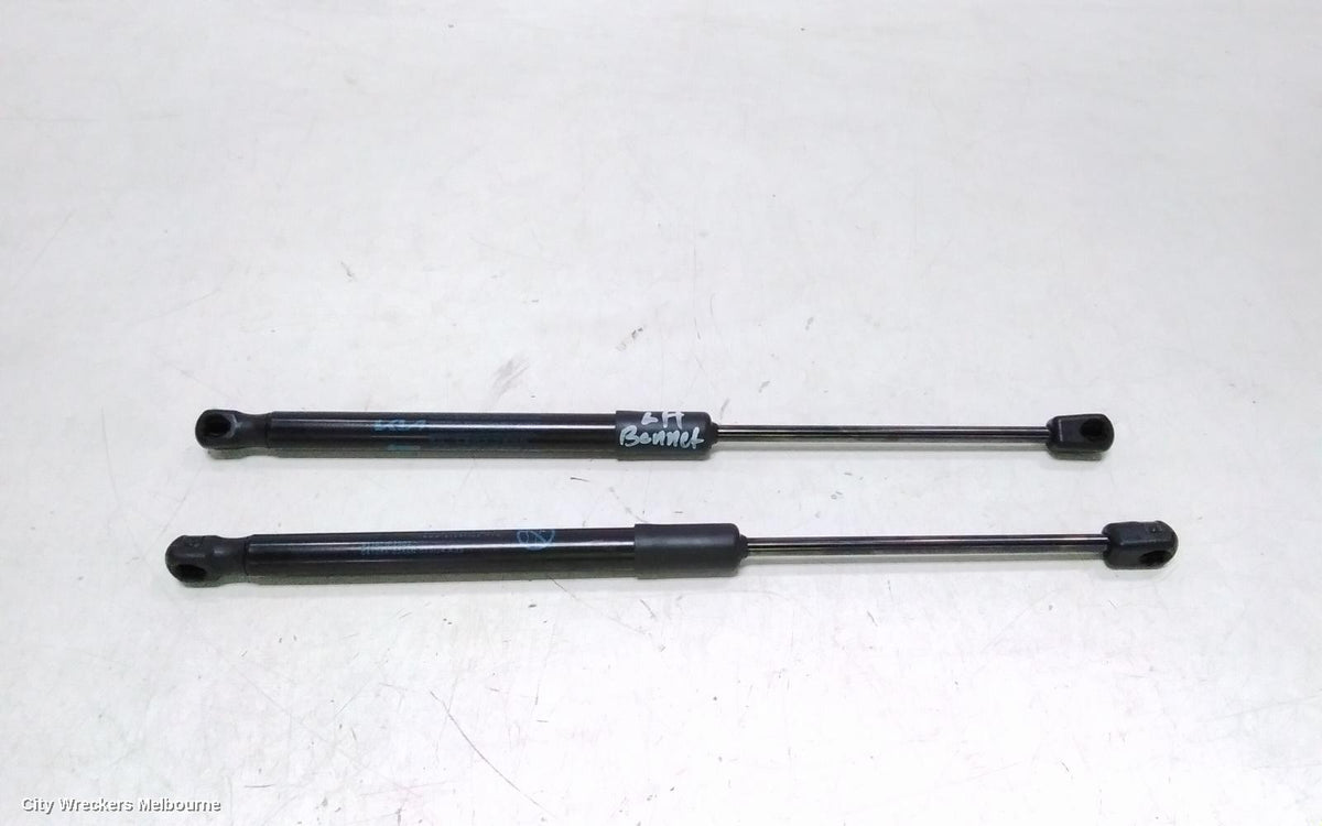 KIA SORENTO BONNET HINGE/STRUT, MQ4, HINGE (PAIR), 02/2020 ONWARDS - Image 2