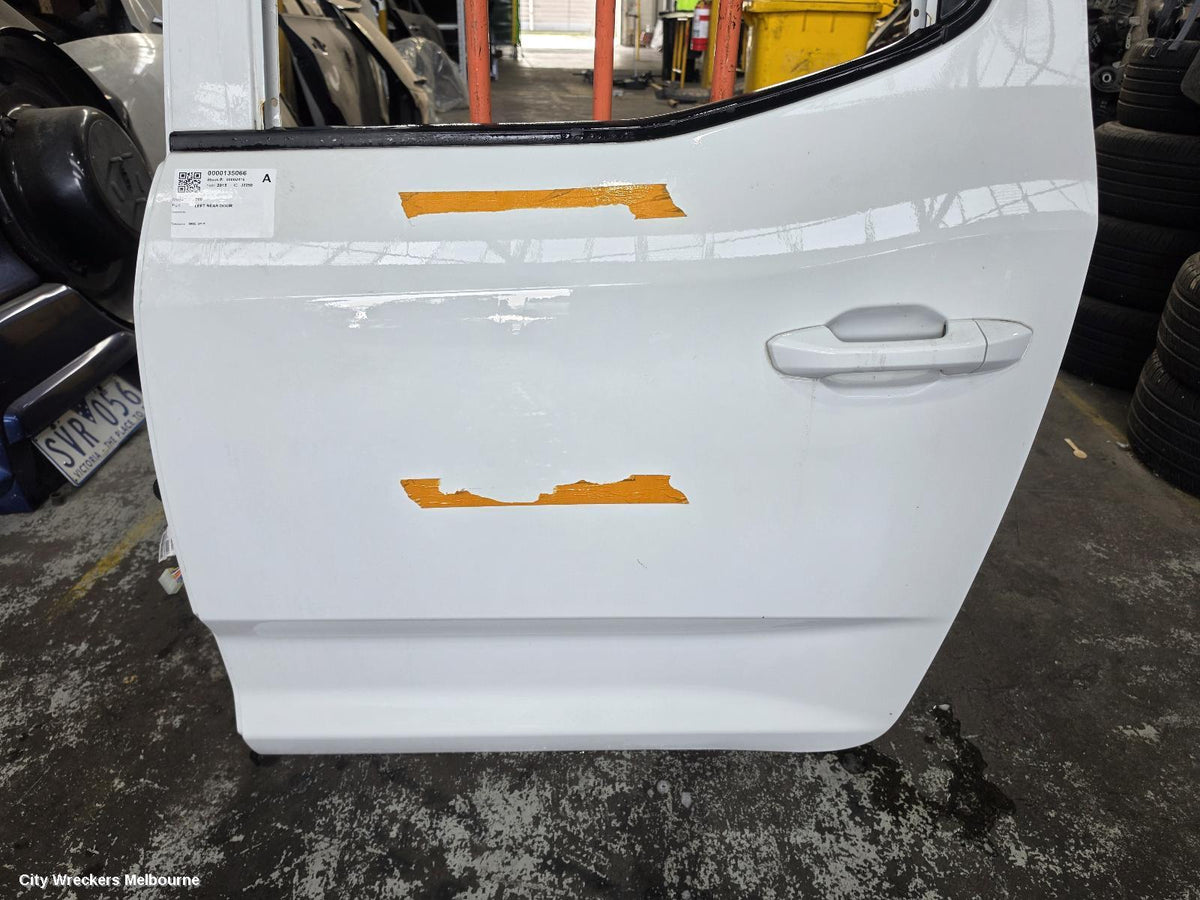 LDV T60 LEFT REAR DOOR/SLIDING, SK8C, 07/2017 ONWARDS - Image 3