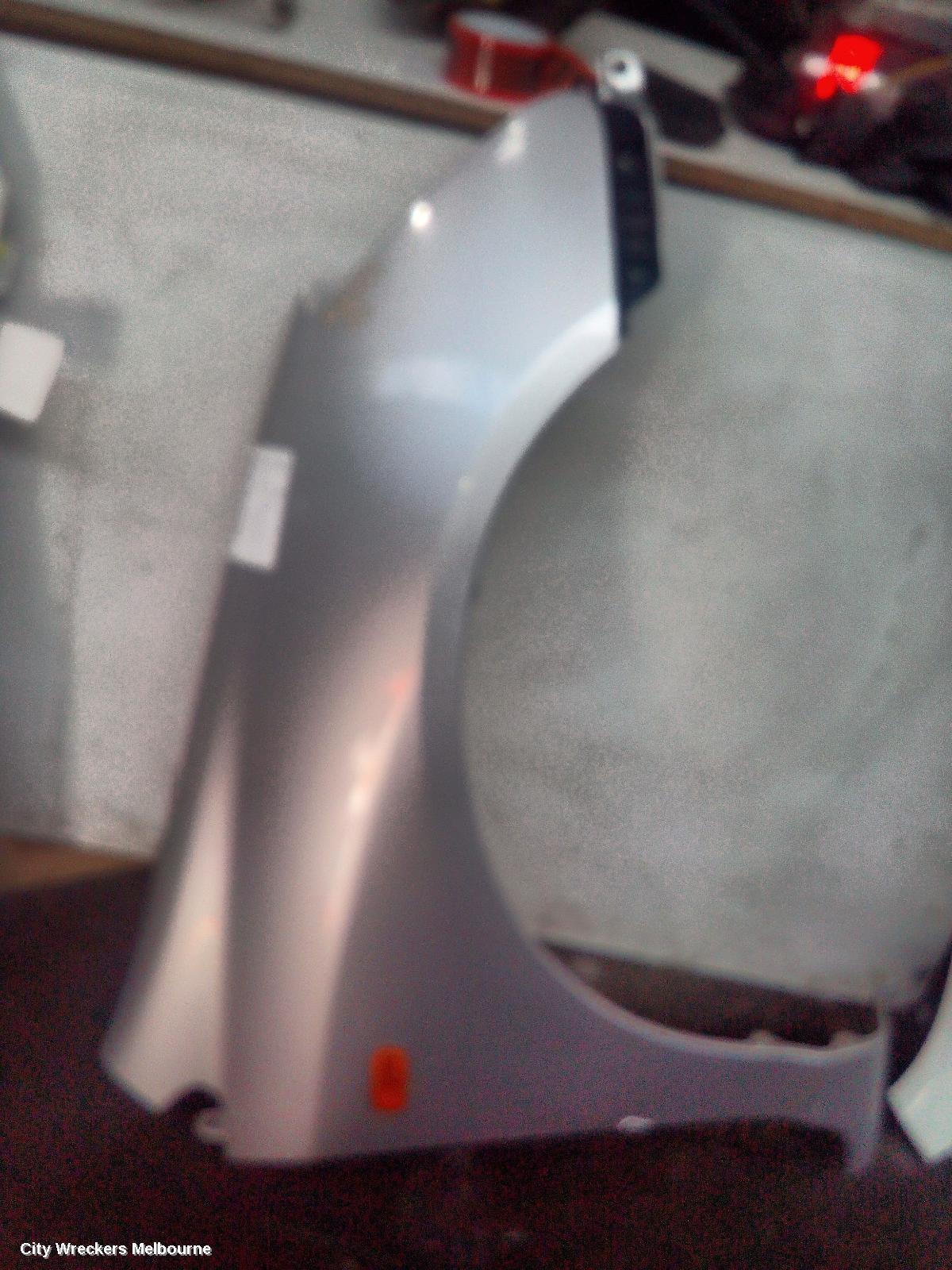 HONDA CIVIC RIGHT GUARD, 7TH GEN, 5DR HATCH, W/ REPEATER (AUST TYPE), 11/2000 - 09/2003 - Image 1