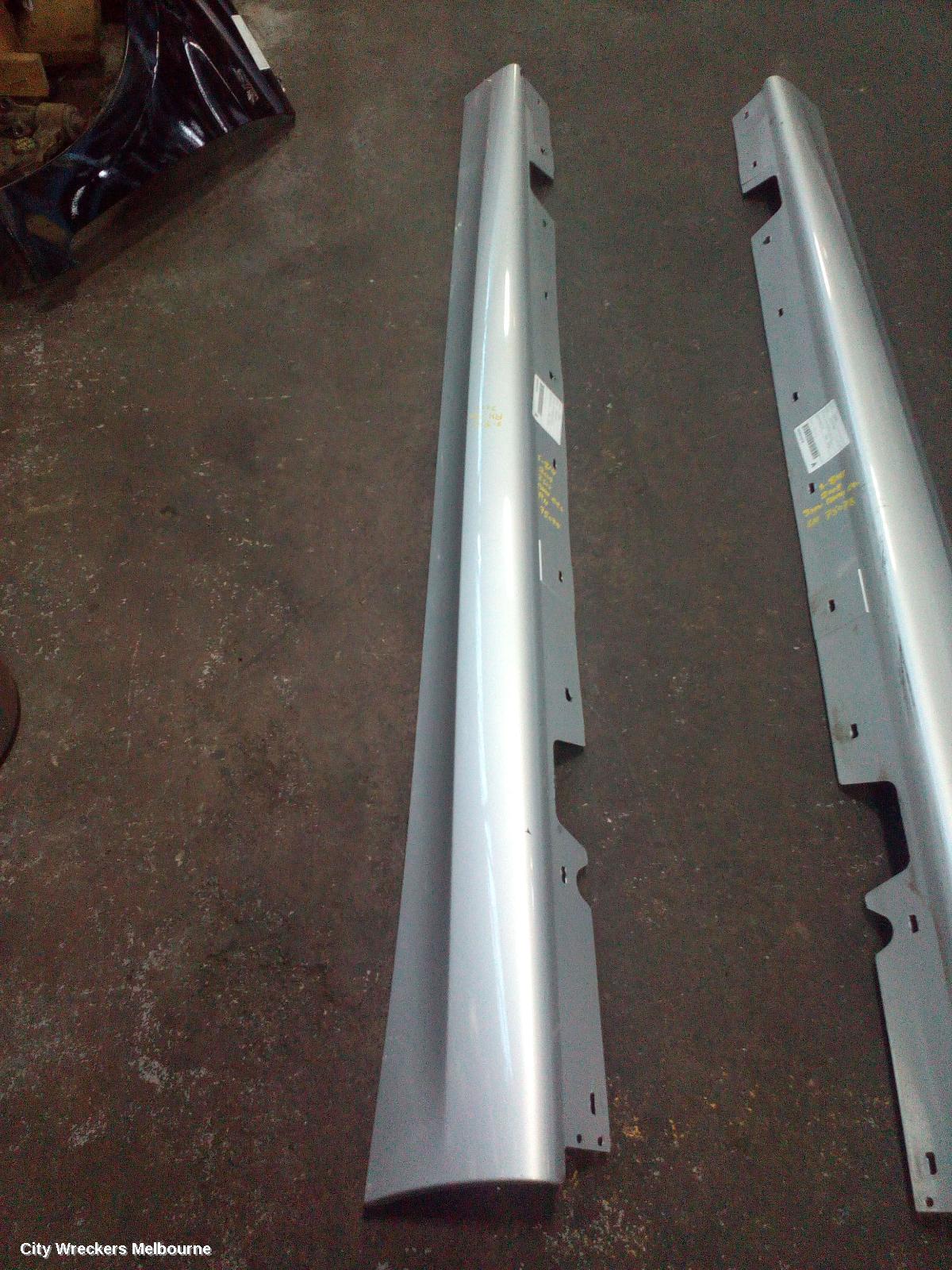 BMW 3 SERIES SIDE STEP/SKIRT, E90, SEDAN, RH SIDE, STANDARD, 09/2008 - 01/2012 - Image 1