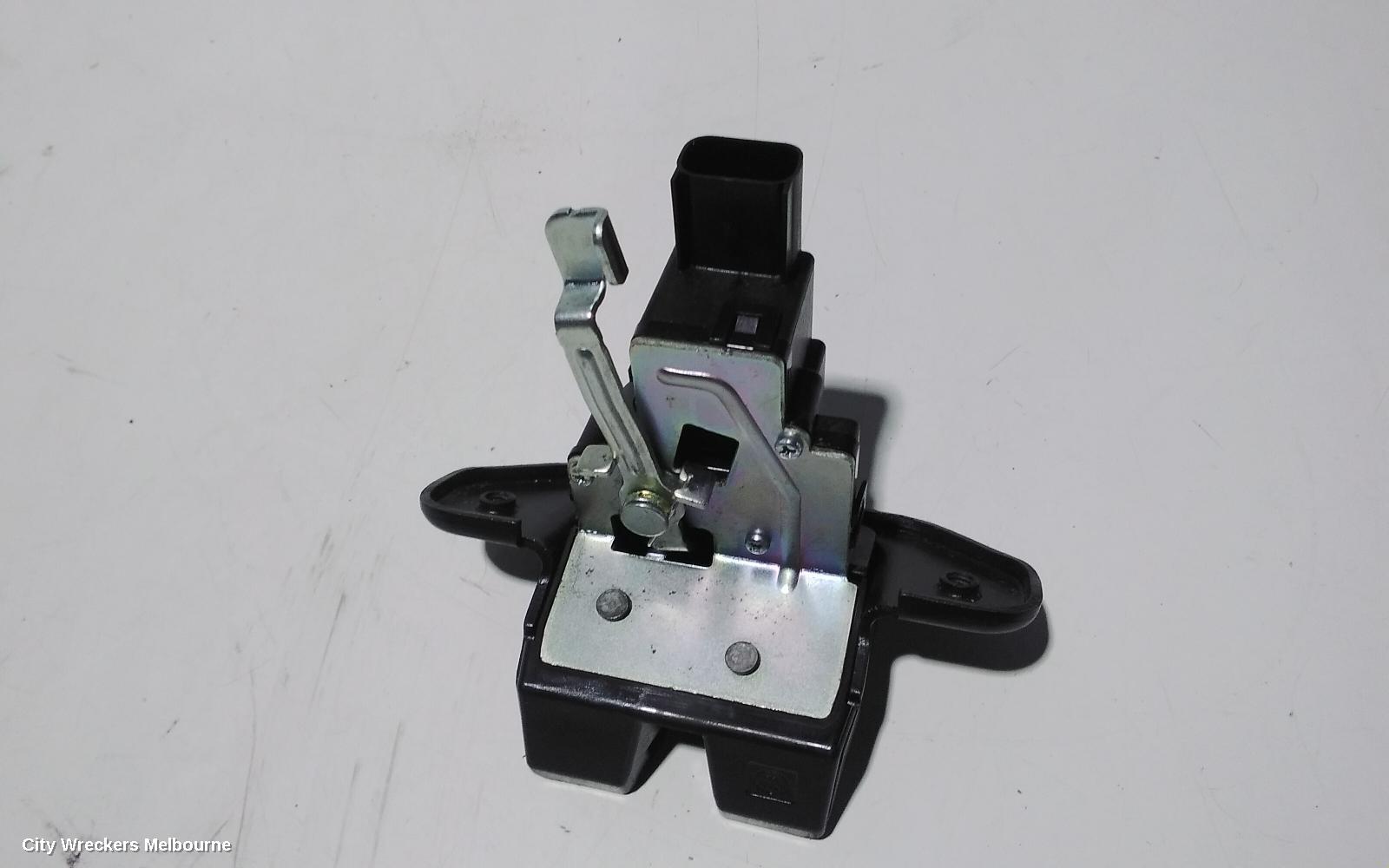 KIA RIO DOOR/BOOT/GATE LOCK, TAILGATE LOCK, YB, 12/2016 ONWARDS - Image 3