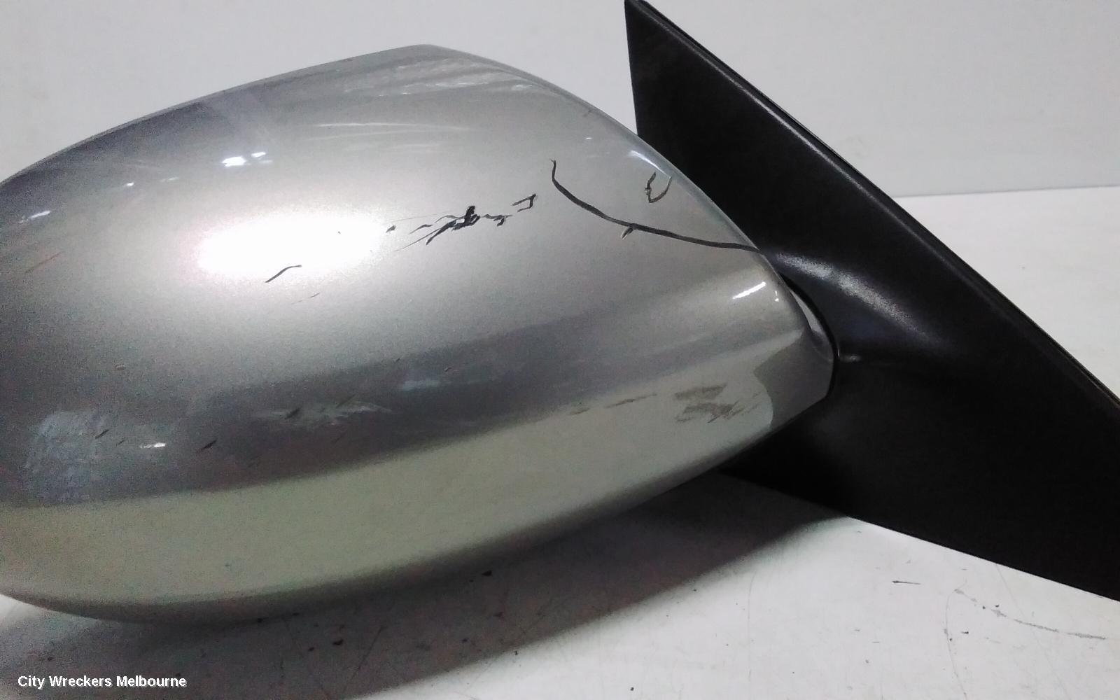 KIA SPORTAGE RIGHT DOOR MIRROR, SL, MANUAL FOLDING TYPE, 05/2010 - 05/2013 - Image 2