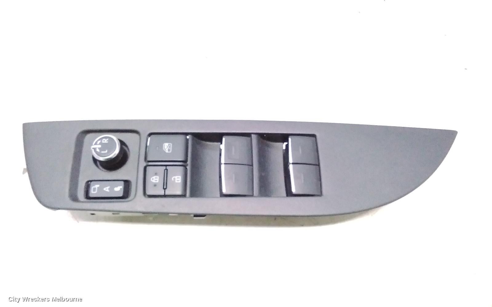 TOYOTA COROLLA PWR DR WIND SWITCH, E210, RH FRONT (MASTER SWITCH), W/ AUTO FOLDING MIRROR TYPE, 07/2018 ONWARDS - Image 2