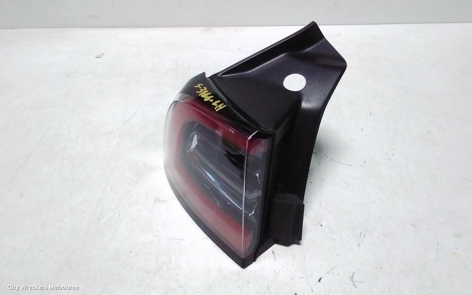 TESLA MODEL Y LEFT TAILLIGHT, 1ST GEN, IN BODY, 03/2022 ONWARDS - Image 3