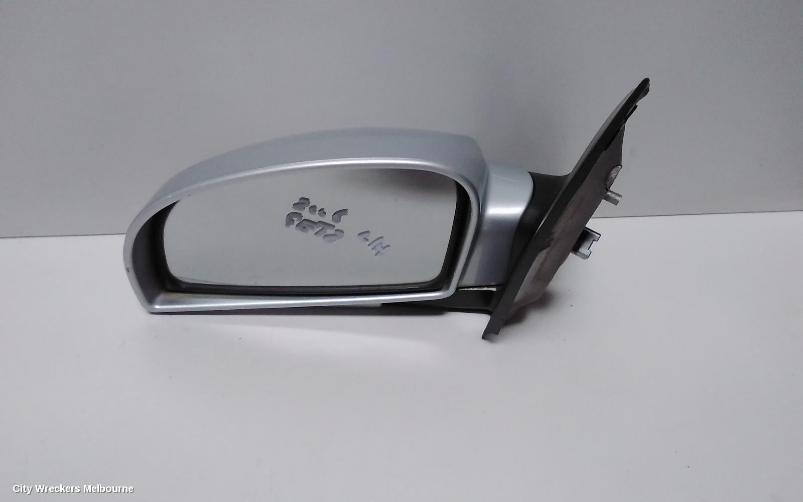 HYUNDAI GETZ LEFT DOOR MIRROR, TB, 3DR/5DR HATCH, POWER, COLOUR CODED, 09/2002 - 09/2011 - Image 2