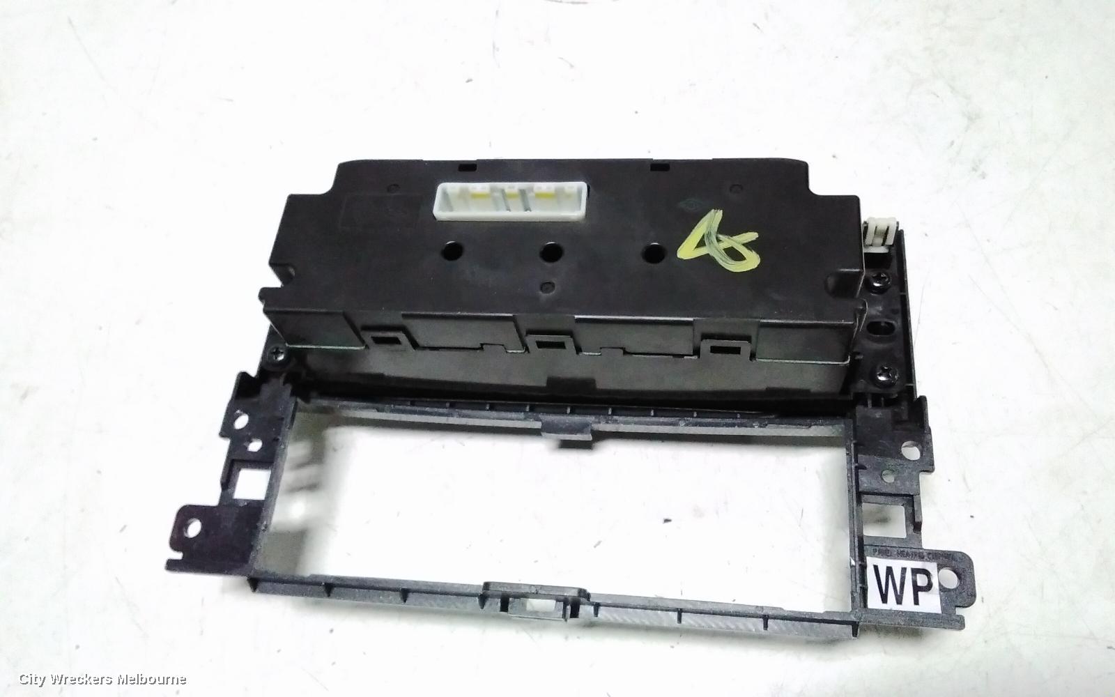 RENAULT KALEOS HEATER/AC CONTROLS, H45, DIGITAL CLIMATE CONTROL TYPE, 09/2008 - 04/2016 - Image 3
