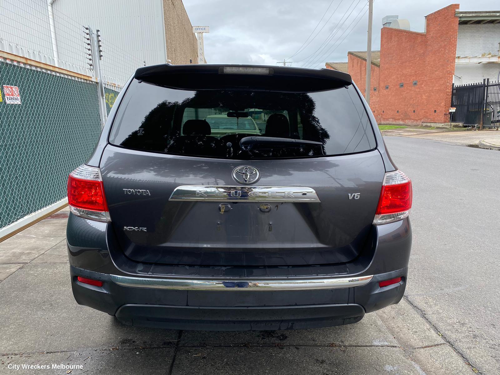 TOYOTA KLUGER PARCEL SHELF CARGO BLIND, CARGO BLIND, GSU40-GSU45, 7 SEATER, 05/2007 - 02/2014 - Image 1