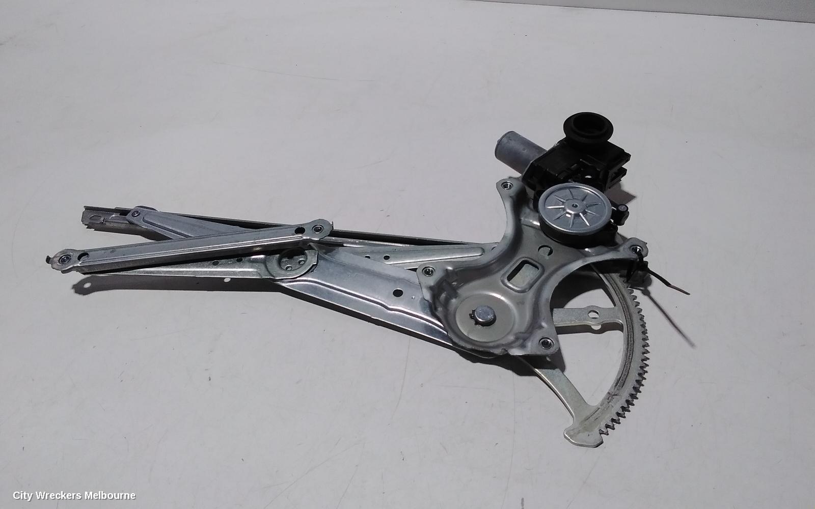TOYOTA HIACE LEFT FRONT WINDOW REG/MOTOR, DOOR REG ASSY (REG AND MOTOR), 300 SERIES, 04/2019 ONWARDS - Image 2