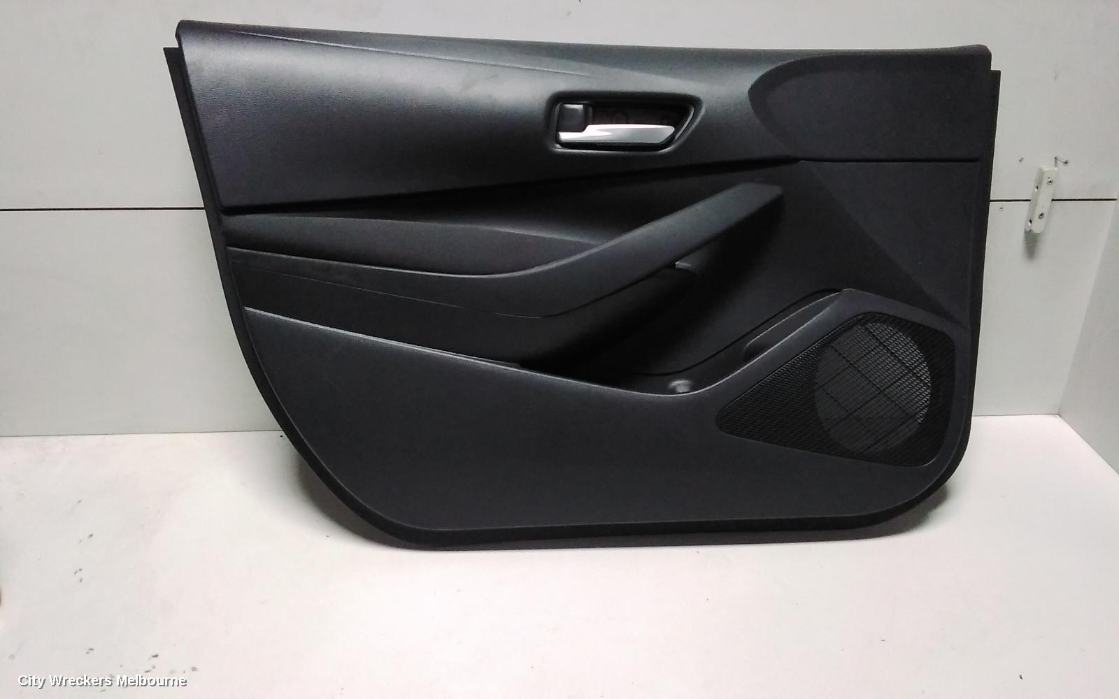 TOYOTA COROLLA DOOR TRIM, ZWE219R, LH FRONT, HATCH, 07/2018 ONWARDS - Image 2