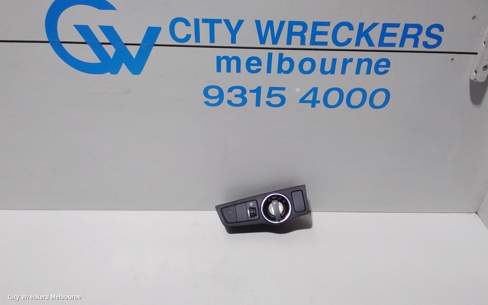 HYUNDAI I40 COMBINATION SWITCH, HEADLAMP SWITCH, VF, 09/2011 - 05/2015 - Image 1