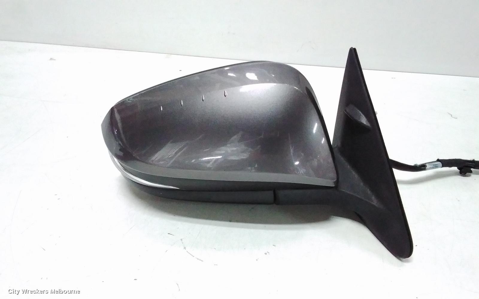 TOYOTA KLUGER RIGHT DOOR MIRROR, GSU50/GSU55, GRANDE, HEATED, W/ MEMORY FUNCTION & BLIND SPOT TYPE, 12/2013 - 10/2016 - Image 2