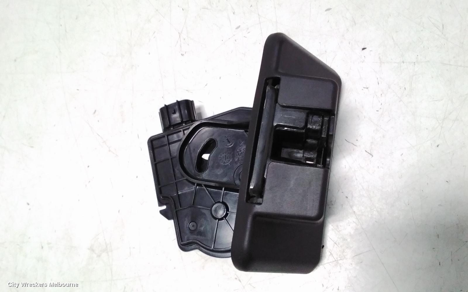 TOYOTA ESTIMA DOOR/BOOT/GATE LOCK, TAILGATE, XR50, 05-19 - Image 3