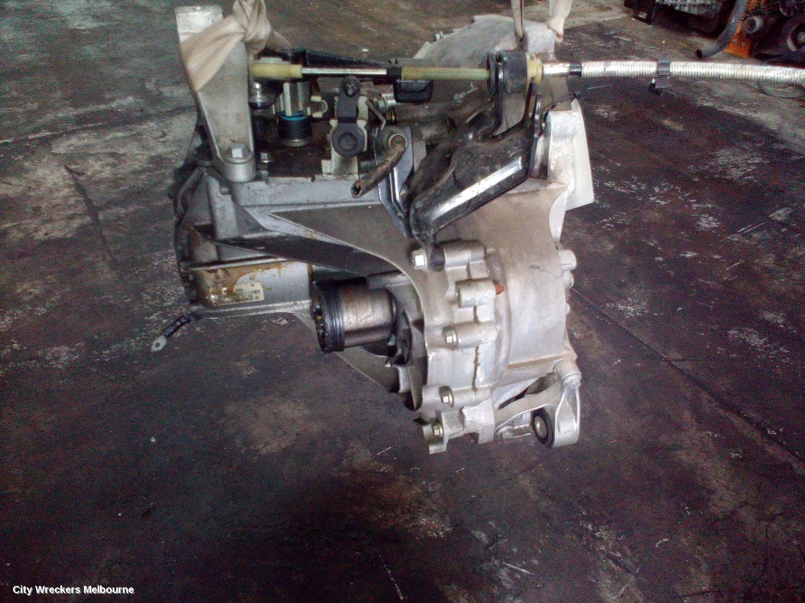 FORD FOCUS TRANS/GEARBOX, MANUAL, PETROL, 2.0, LW, 05/2011 - 08/2015 - Image 3