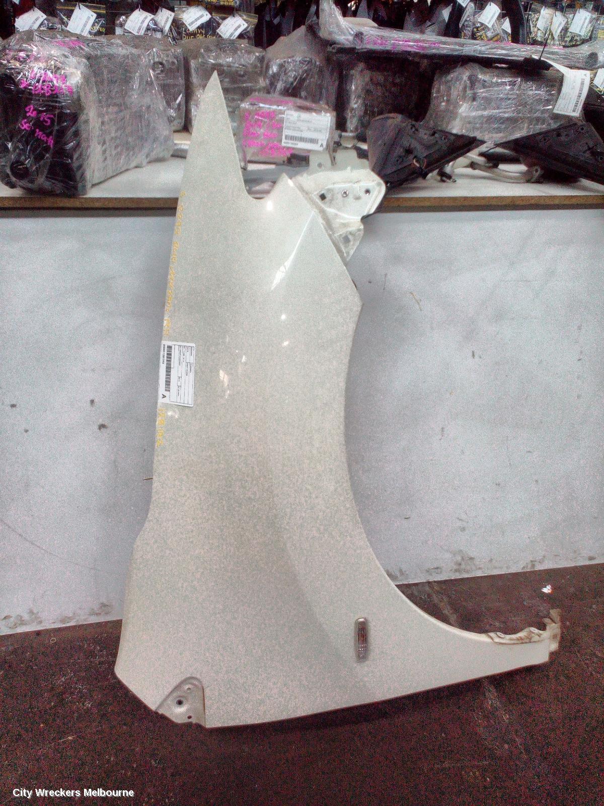 NISSAN MURANO RIGHT GUARD, Z51, 12/2008 - 12/2014 - Image 2