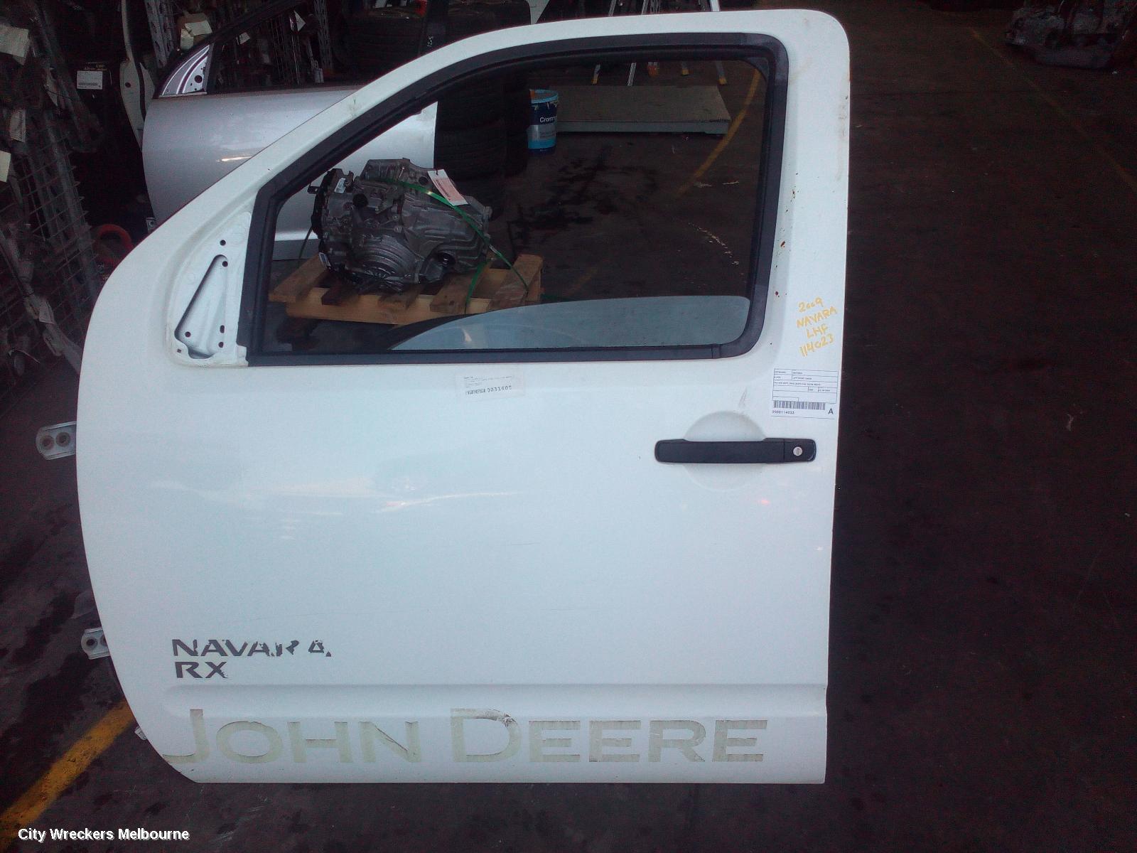NISSAN NAVARA LEFT FRONT DOOR, D40 (VIN MNT), DUAL/KING CAB, 03/2008 - 08/2015 - Image 2