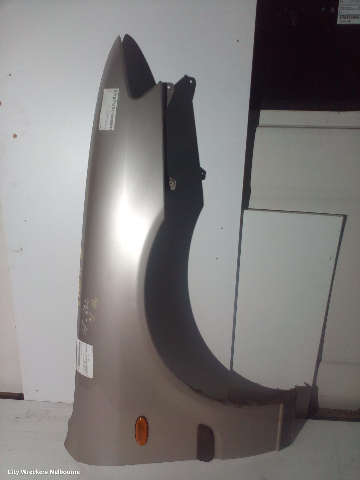 MAZDA 626 RIGHT GUARD, GF, SEDAN/HATCH, GLUED ON MOULD, W/ REPEATER TYPE, 08/1997 - 11/1999 - Image 2
