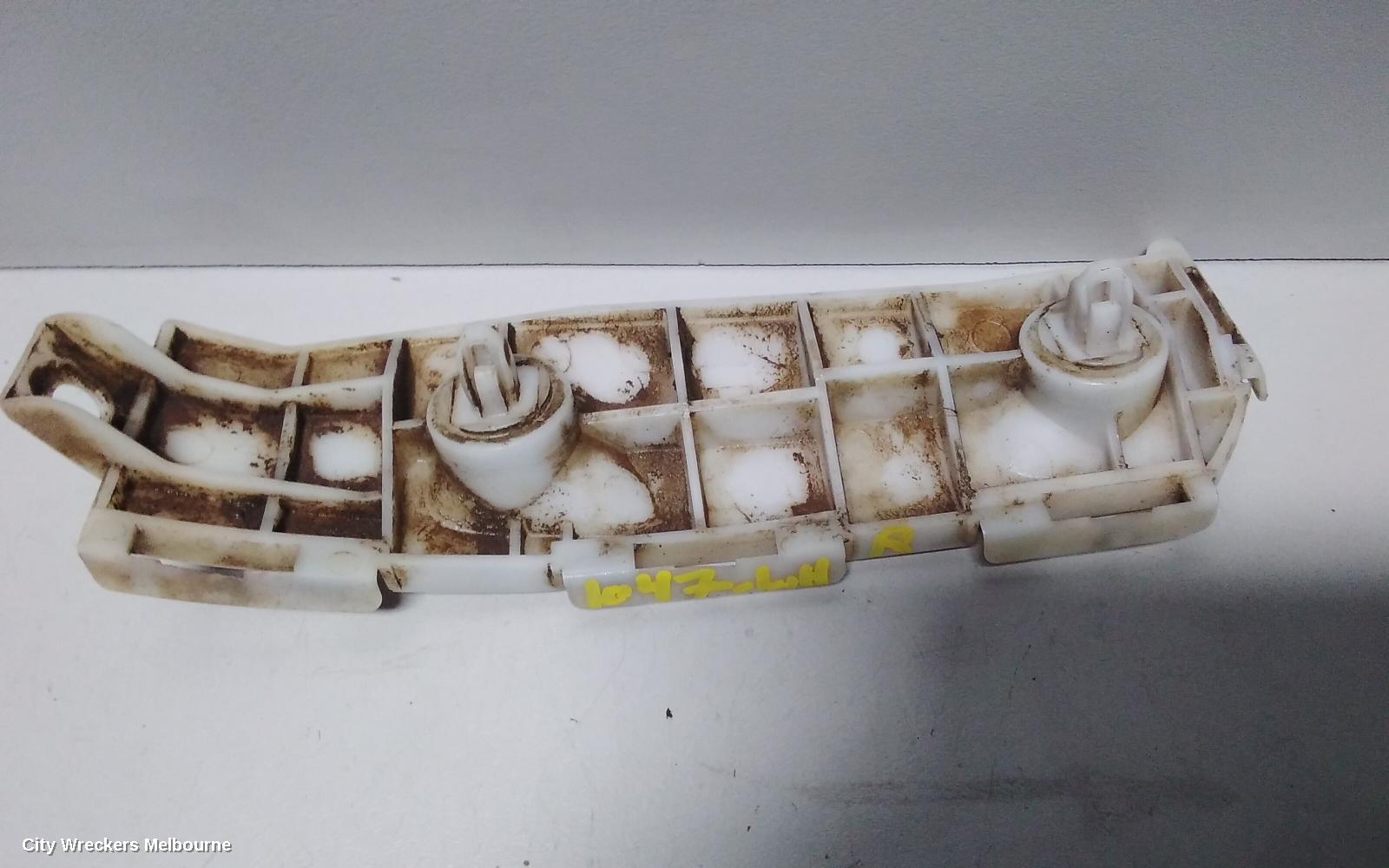 TOYOTA HIACE, TRH/KDH 03/2005 - 04/2019, BAR BRAKET LHR: 73552 - Image 2