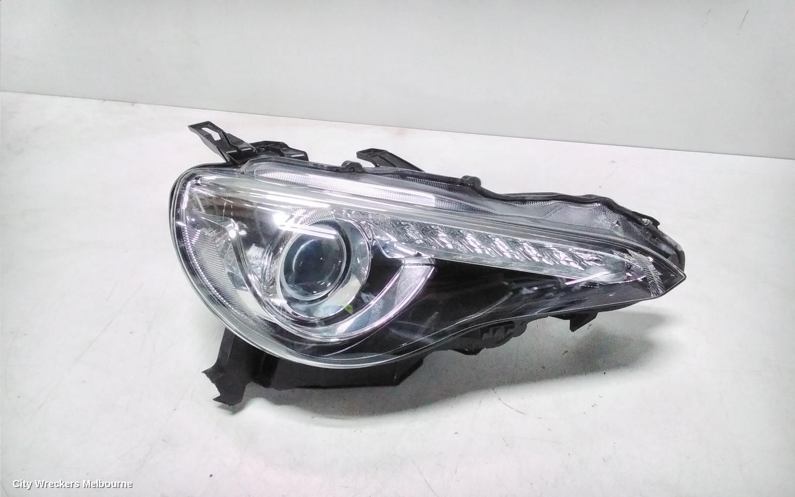 TOYOTA 86 RIGHT HEADLAMP, ZN6, GTS, XENON TYPE, 04/2012 - 09/2016 - Image 2