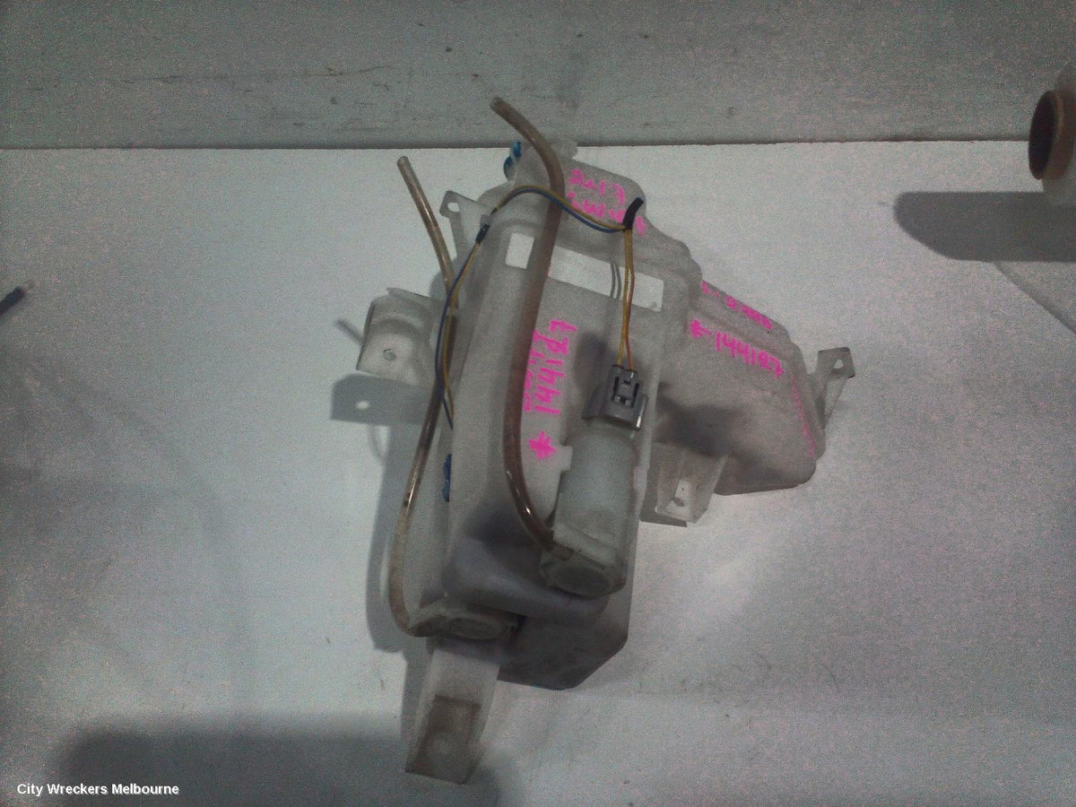 SUZUKI SWIFT WASHER BOTTLE, FZ, NON H/LAMP WASHER (RH SIDE), 08/2010 - 03/2017 - Image 1