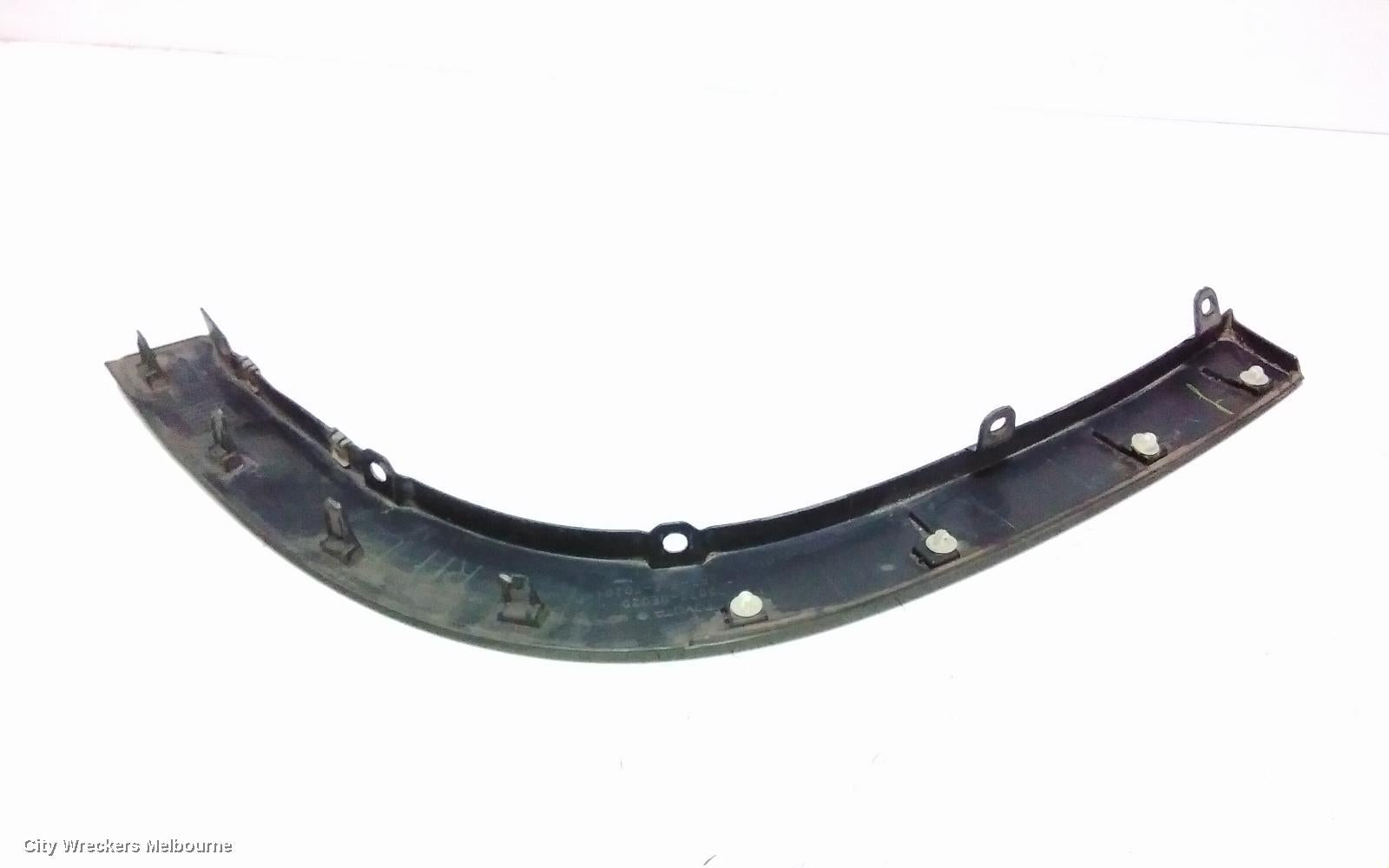 TOYOTA KLUGER WHEEL ARCH FLARE, RH REAR, DOOR ARCH MOULD, GSU50-GSU55, 12/2013 - 02/2021 - Image 3