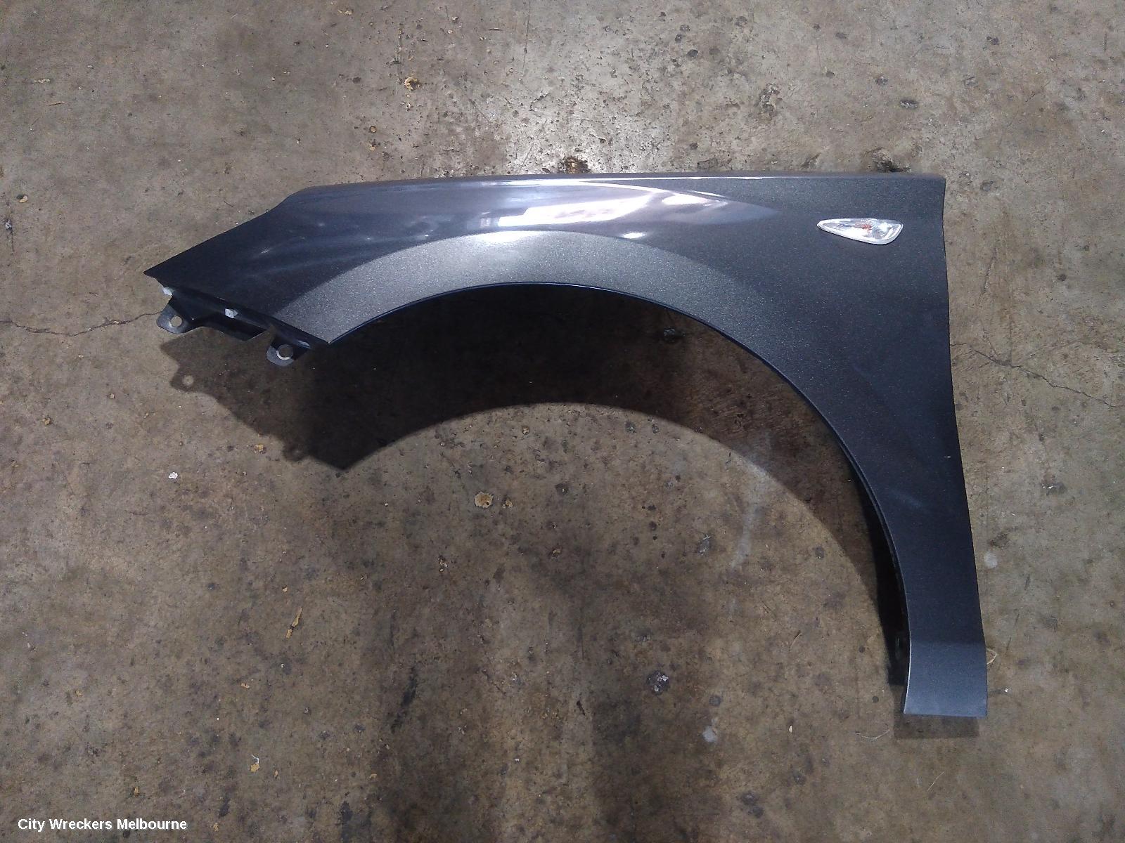 HYUNDAI I30 LEFT GUARD, PD, HATCH (S. KOREA VIN KMHH), W/ INDICATOR TYPE, 03/2017 - 12/2023 - Image 1