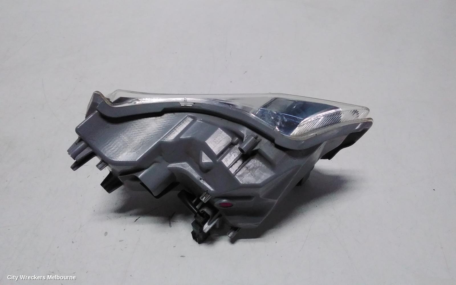 TOYOTA KLUGER LEFT INDICATOR/FOG/SIDE, DAYTIME RUNNING LAMP, GSU50/GSU55, 12/2013 - 10/2016 - Image 3