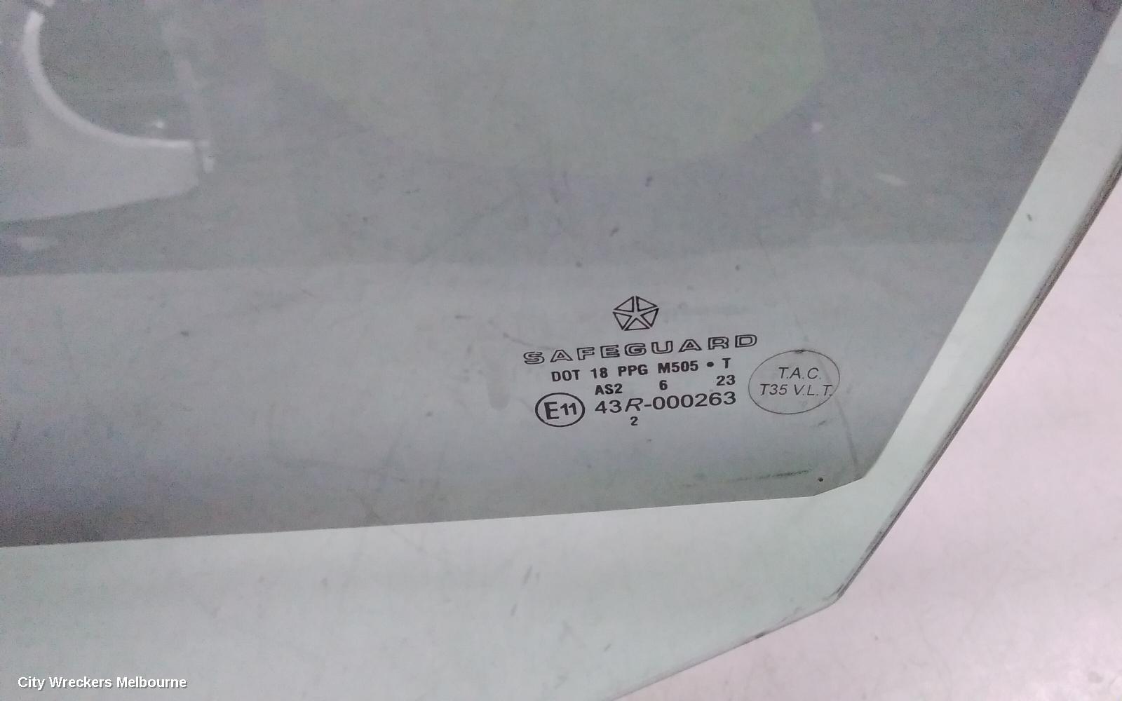 CHRYSLER 300C LEFT FRONT DOOR WINDOW, 11/2005 - 12/2011 - Image 3