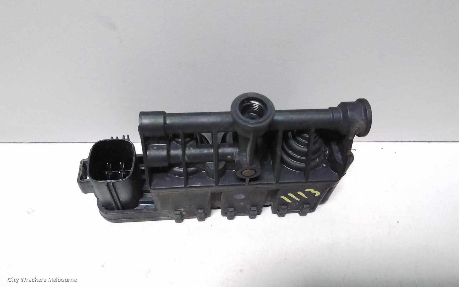 LAND ROVER RANGEROVER SPORT AIR RIDE COMPRESSOR, L320, AIR RIDE COMPRESSOR, AMK BRAND, 08/2005 - 12/2009 - Image 2