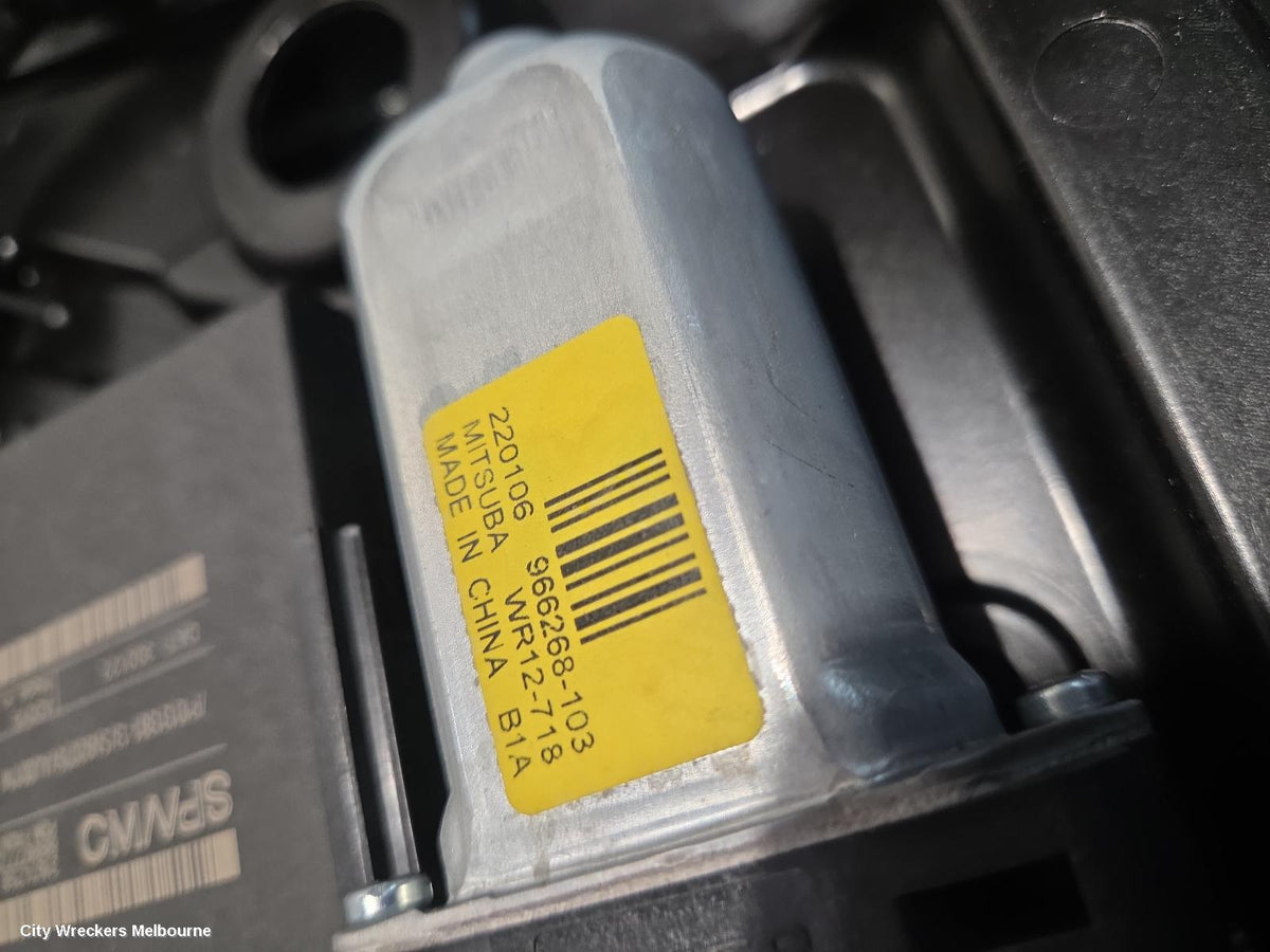 POLESTAR 2 LEFT FRONT WINDOW REG/MOTOR, 534, DOOR REG ASSY (REG AND MOTOR), 08/2021 ONWARDS - Image 3