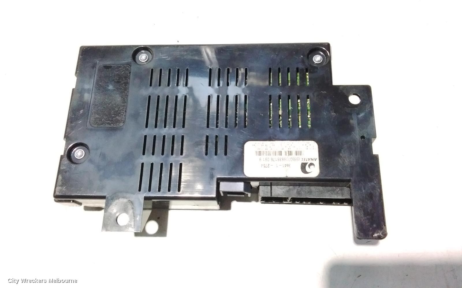 CHRYSLER 300C ECU, BLUETOOTH MODULE, LX, 07/2012 ONWARDS - Image 2