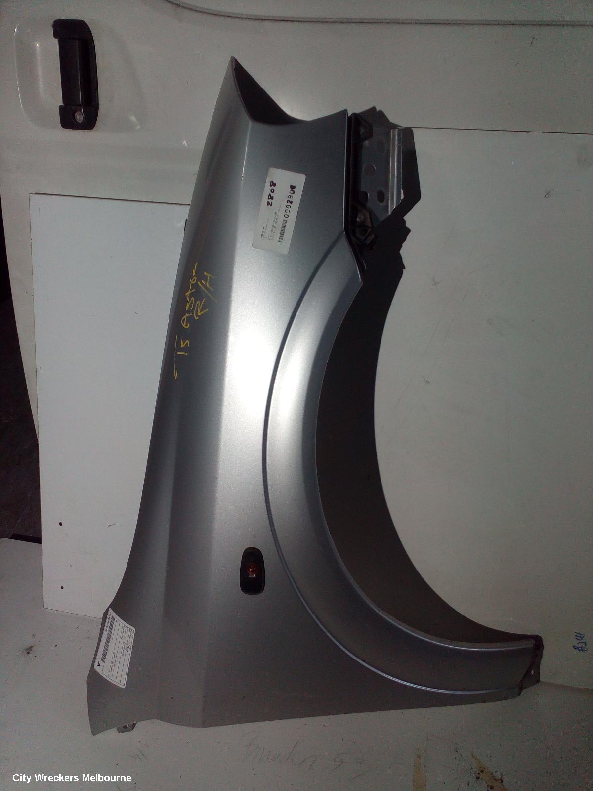 HOLDEN ASTRA RIGHT GUARD, TS, 08/1998 - 10/2006 - Image 1