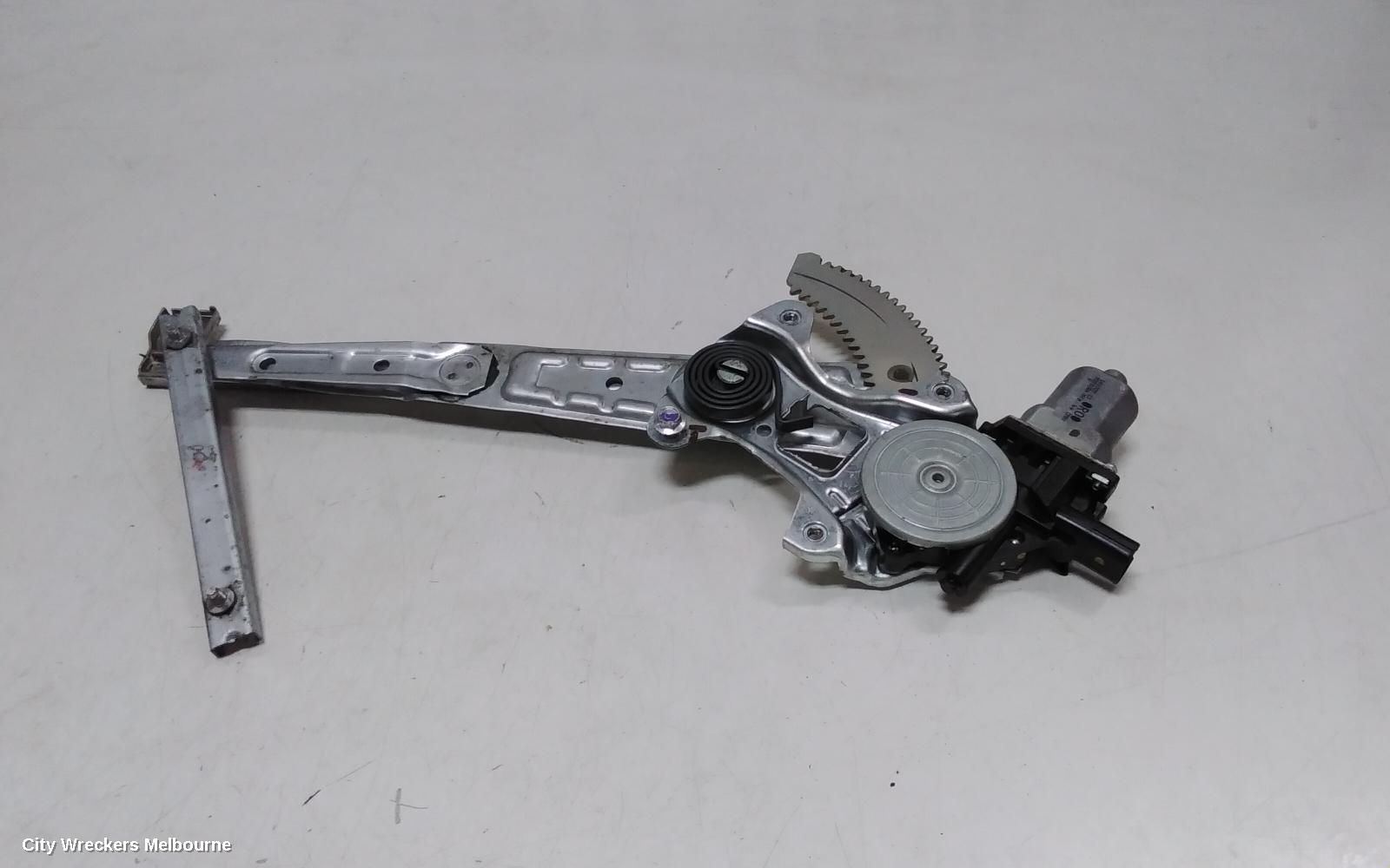 HONDA CIVIC LEFT FRONT WINDOW REG/MOTOR, 9TH GEN, HATCH (VIN SHHFK), 02/2012 - 04/2016 - Image 3