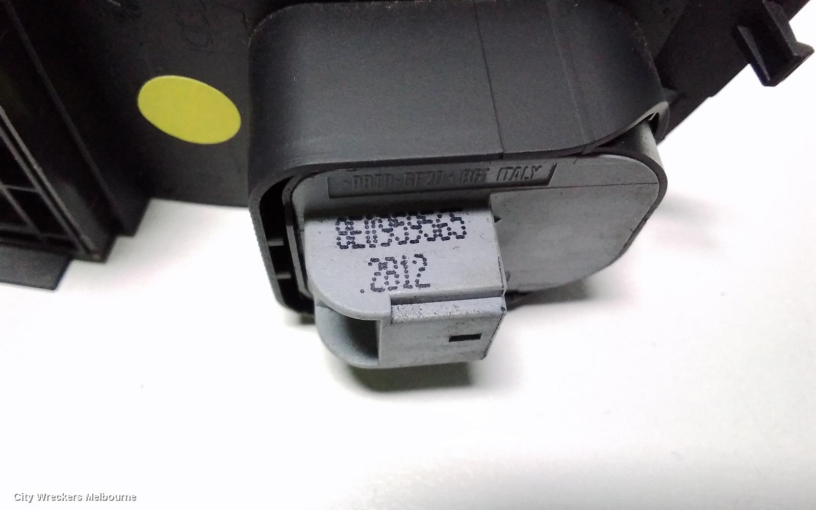 AUDI A1 PWR DR WIND SWITCH, RH FRONT (MASTER SWITCH), 5DR HATCH, 8X, 03/2012 - 10/2018 - Image 3