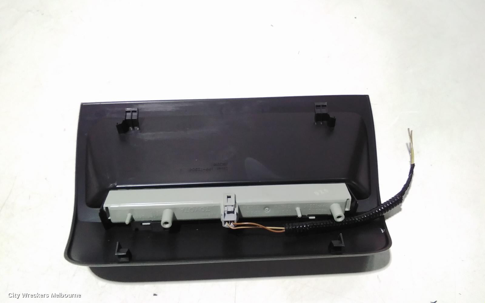 TOYOTA CAMRY HIGH LEVEL STOPLIGHT, XV70, 09/2017 - 05/2024 - Image 2