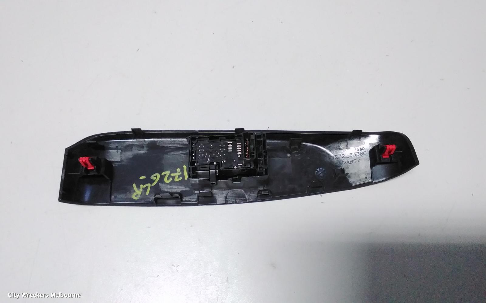 TOYOTA CAMRY PWR DR WIND SWITCH, LH REAR, W/ BLACK INSERT TYPE, XV70, 09/2017 - 01/2021 - Image 3