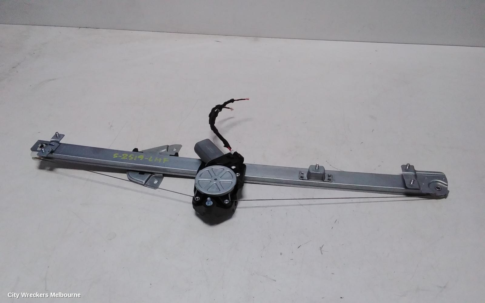 LDV DELIVER 9 LEFT FRONT WINDOW REG/MOTOR, DOOR REG ASSY (REG AND MOTOR), 07/2020 ONWARDS - Image 2