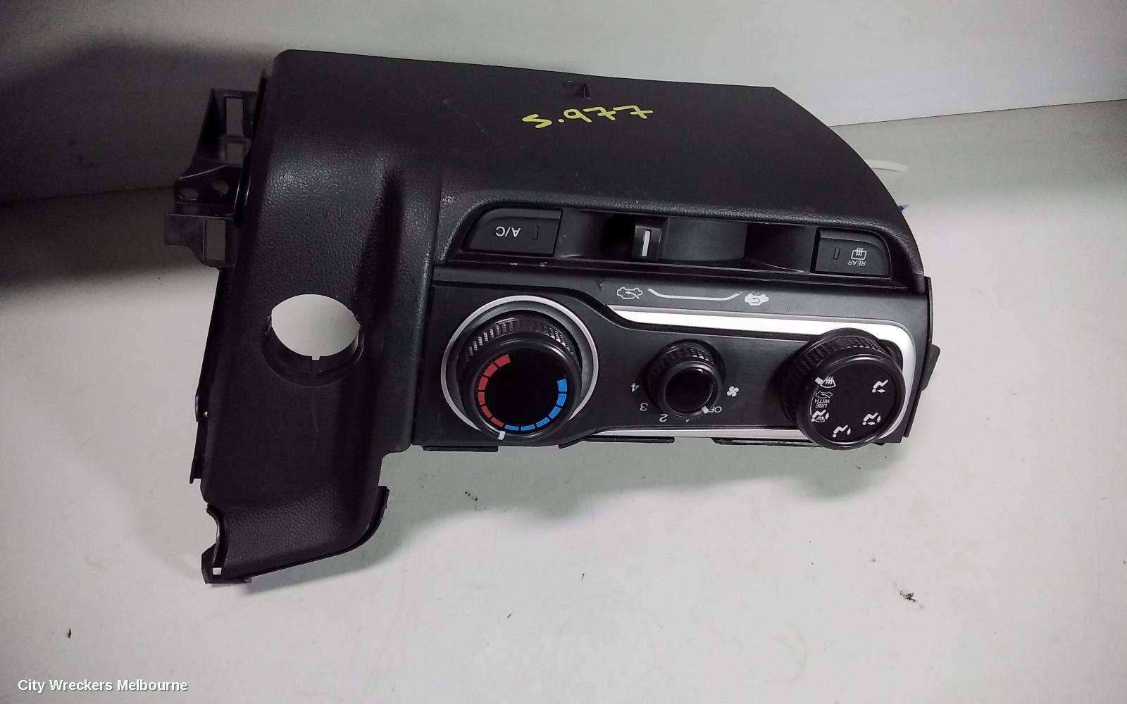 HONDA JAZZ HEATER/AC CONTROLS, GK/GF, NON CLIMATE CONTROL TYPE, 07/2014 ONWARDS - Image 1