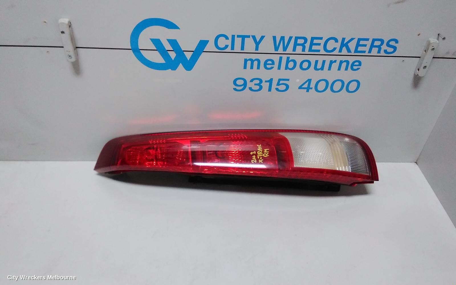 NISSAN XTRAIL RIGHT TAILLIGHT, T30, ST/ST-R/TI, 10/2001 - 10/2003 - Image 2