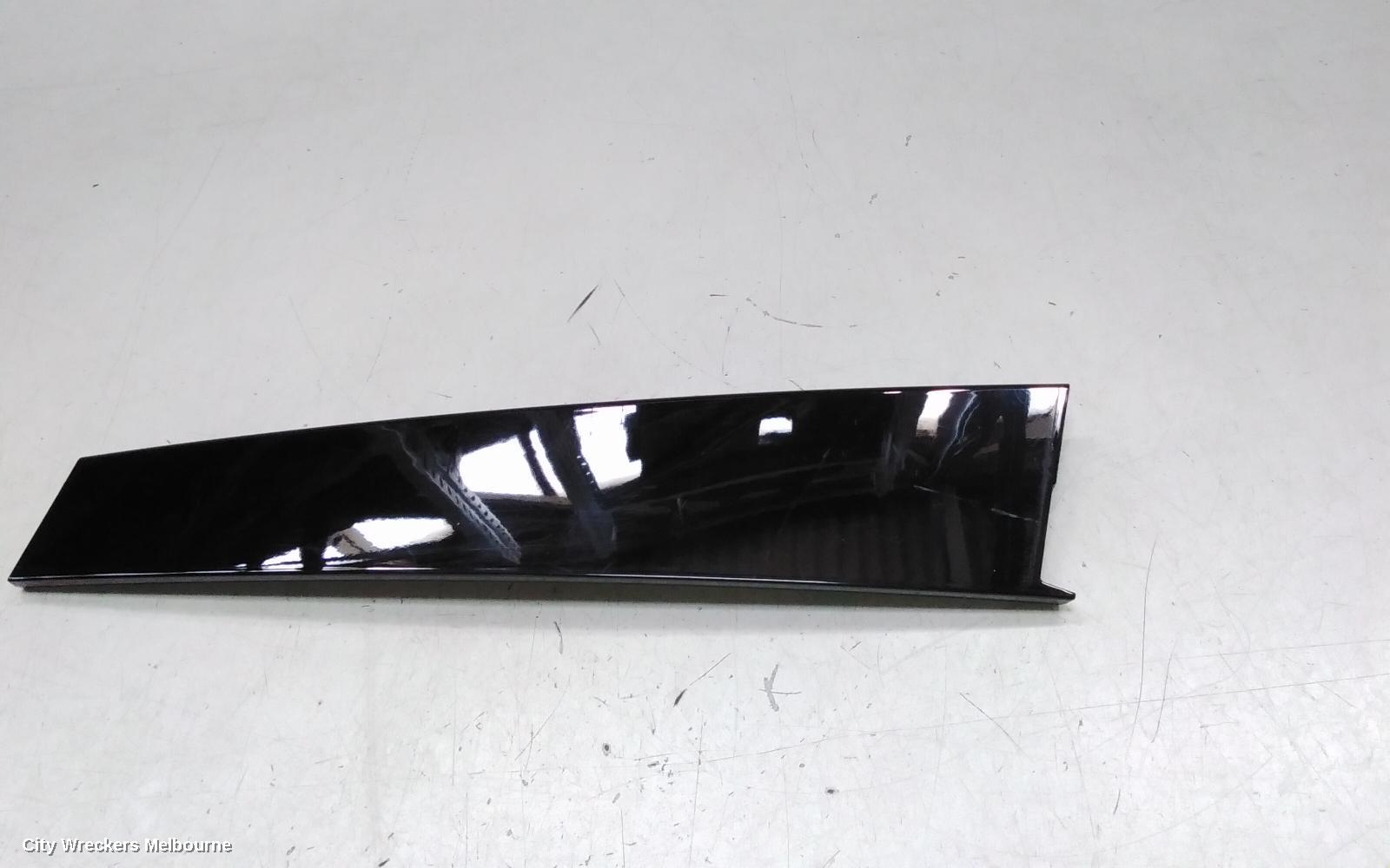 HYUNDAI SANTA FE DOOR MOULD, RIGHT FRONT BALCK DORO MOULD CHECK PHOTO : 137221, MX5, RH FRONT, MATTE BLACK, NON GREY INSERT, 11/2023 ONWARDS - Image 2