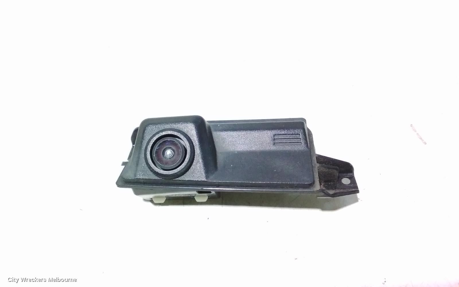 LAND ROVER RANGEROVER EVOQUE REVERSE CAMERA, REVERSE CAMERA (TAILGATE HANDLE MOUNTED), W/ SURROUND VIEW TYPE, L538, 11/2011 - 01/2019 - Image 1