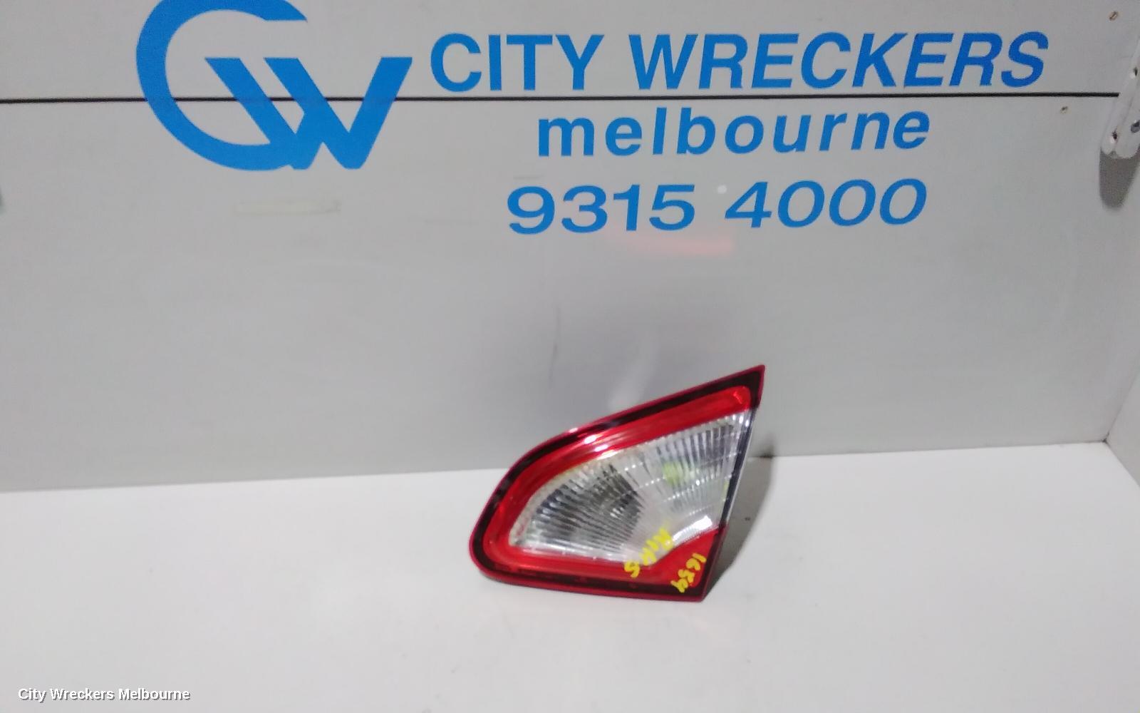NISSAN DUALIS REAR GARNISH, TAILGATE LAMP (RH SIDE), J10, 01/2010 - 05/2014 - Image 1