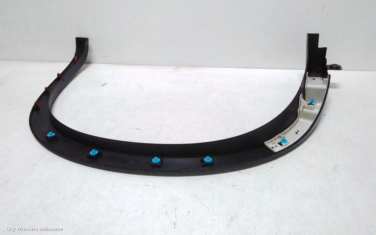 MITSUBISHI OUTLANDER WHEEL ARCH FLARE, ZM, RH REAR, 08/2021 ONWARDS - Image 3