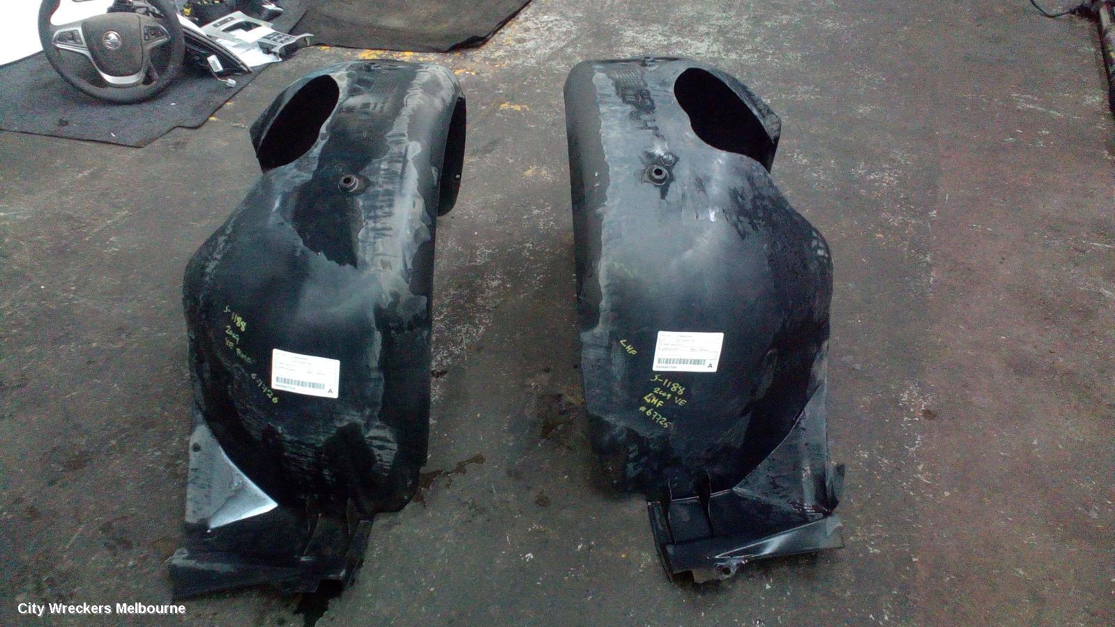 HOLDEN COMMODORE LEFT GUARD LINER, VE, FRONT, 08/2006 - 04/2013 - Image 3