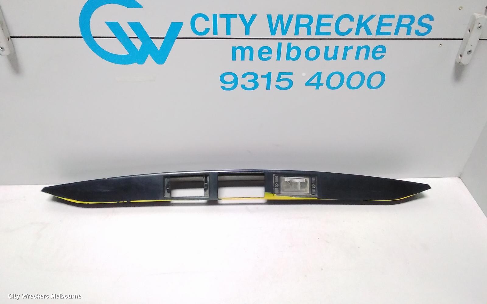 HYUNDAI ILOAD/IMAX REAR GARNISH, TAILGATE GARNISH (CENTRE), NON CAMERA & NON CHROME STRIP TYPE, TQ, 11/2007 ONWARDS - Image 2
