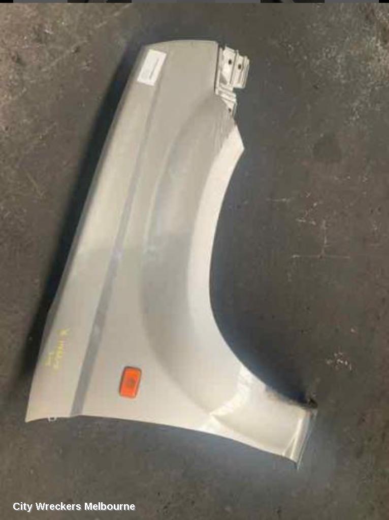 NISSAN XTRAIL RIGHT GUARD, T30, 10/2001 - 09/2007 - Image 1