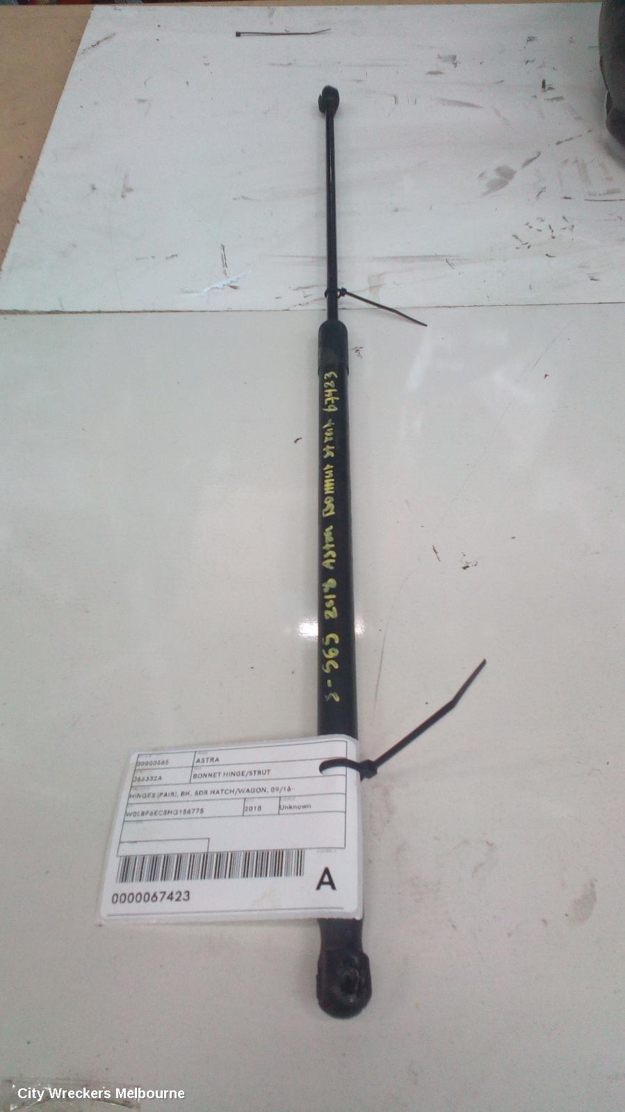 HOLDEN ASTRA BONNET HINGE/STRUT, HINGES (PAIR), BK, 5DR HATCH/WAGON, 09/2016 ONWARDS - Image 1