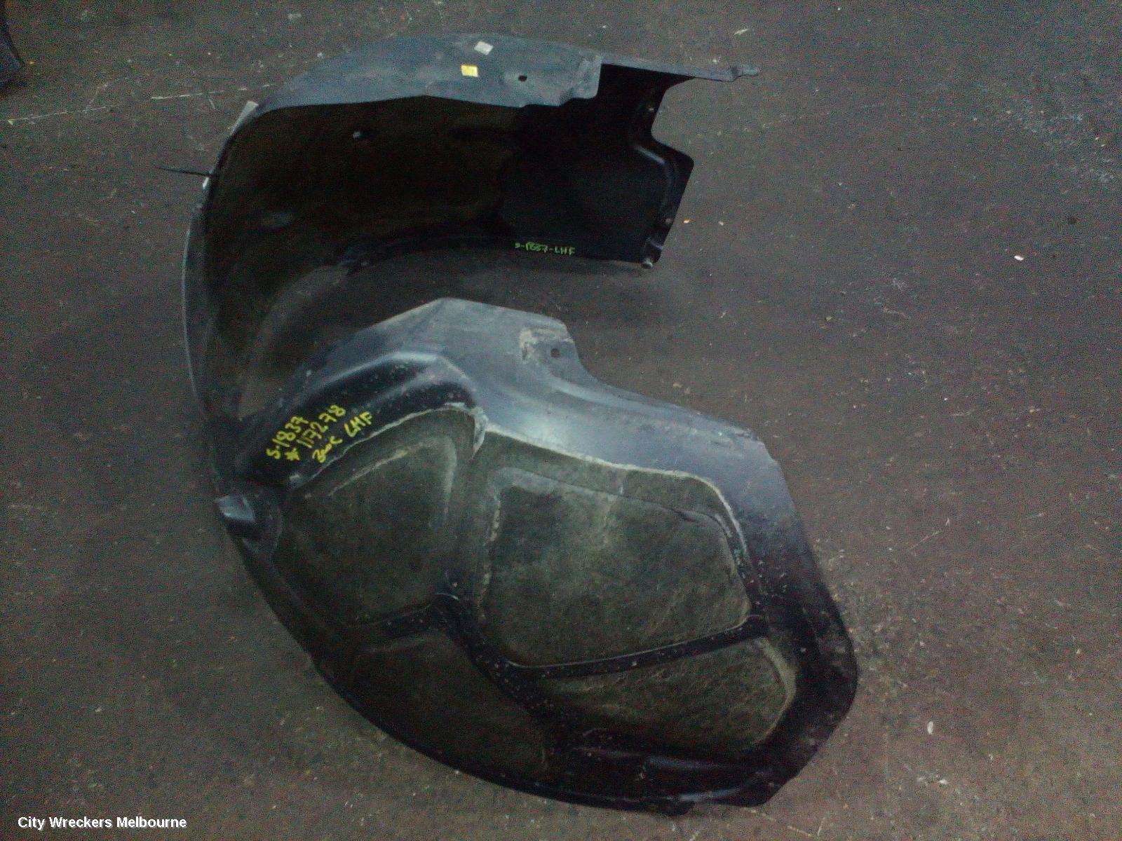 CHRYSLER 300C LEFT GUARD LINER, LX2, FRONT, 12/2011 - 12/2014 - Image 3