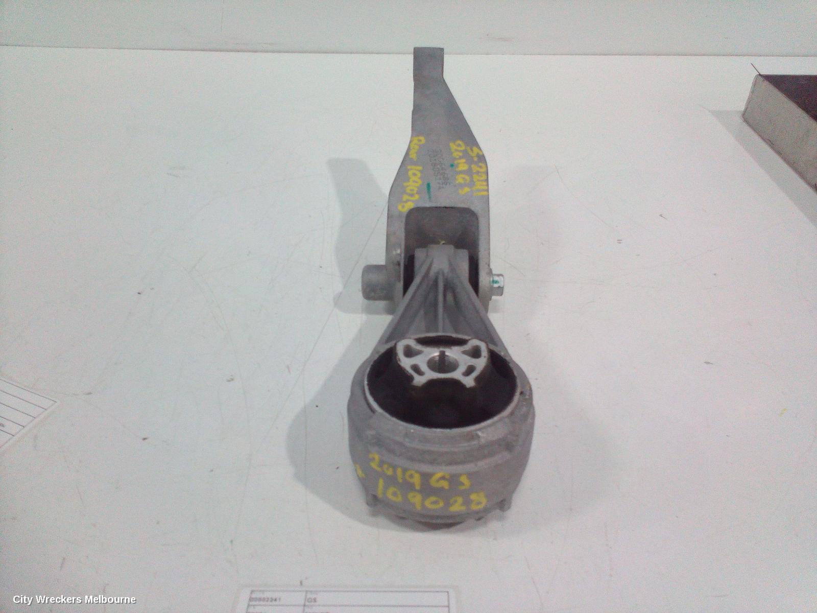 MG GS MOUNT, TRANSMISSION MOUNT, PETROL, 1.5, 7 SPEED AUTO T/M, SAS2, 09/2016 - 08/2019 - Image 1