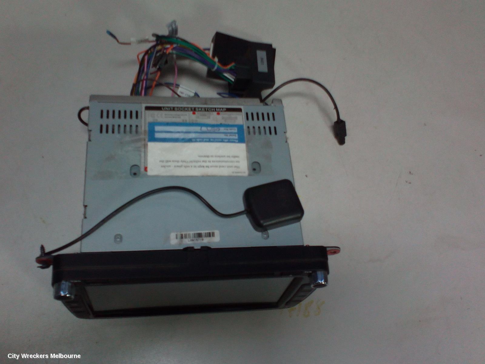 VOLKSWAGEN GOLF RADIO/CD/DVD/SAT/TV, SAT NAV HEAD UNIT, GEN 5, 07/2004 - 02/2009 - Image 3